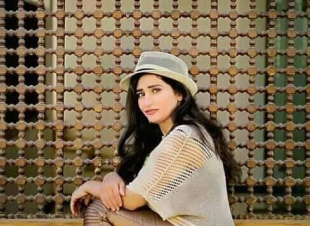 مريم عدنان نجمة تتربع علي قمه عالم الغناء بإحساسها الدافيء بلغات العالم